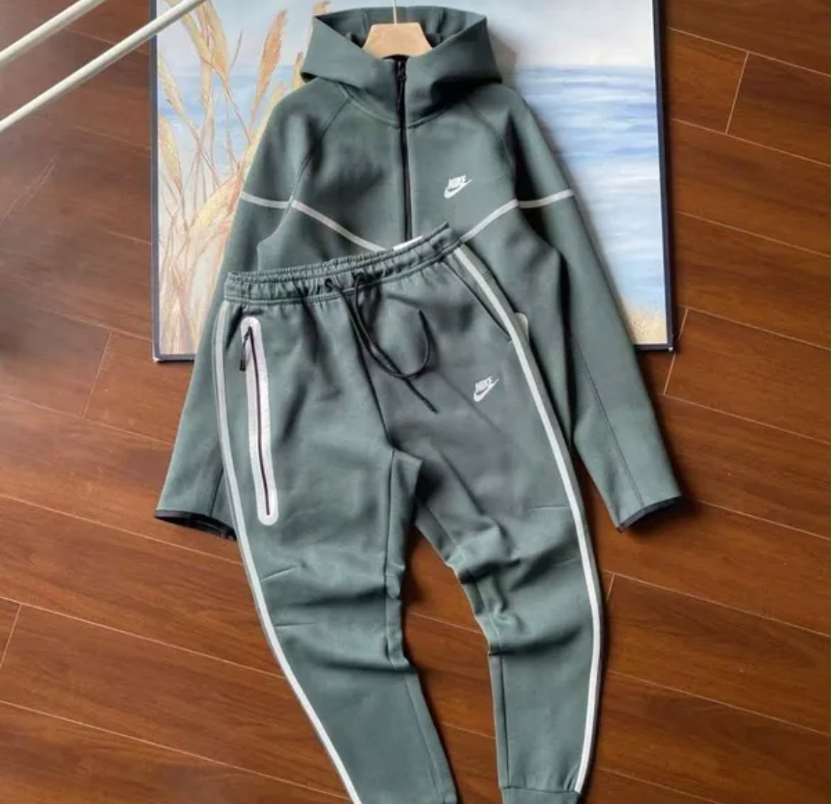 Nike Sportswear Tech Fleece Full-Zip Tracksuit – Olive Flak/White