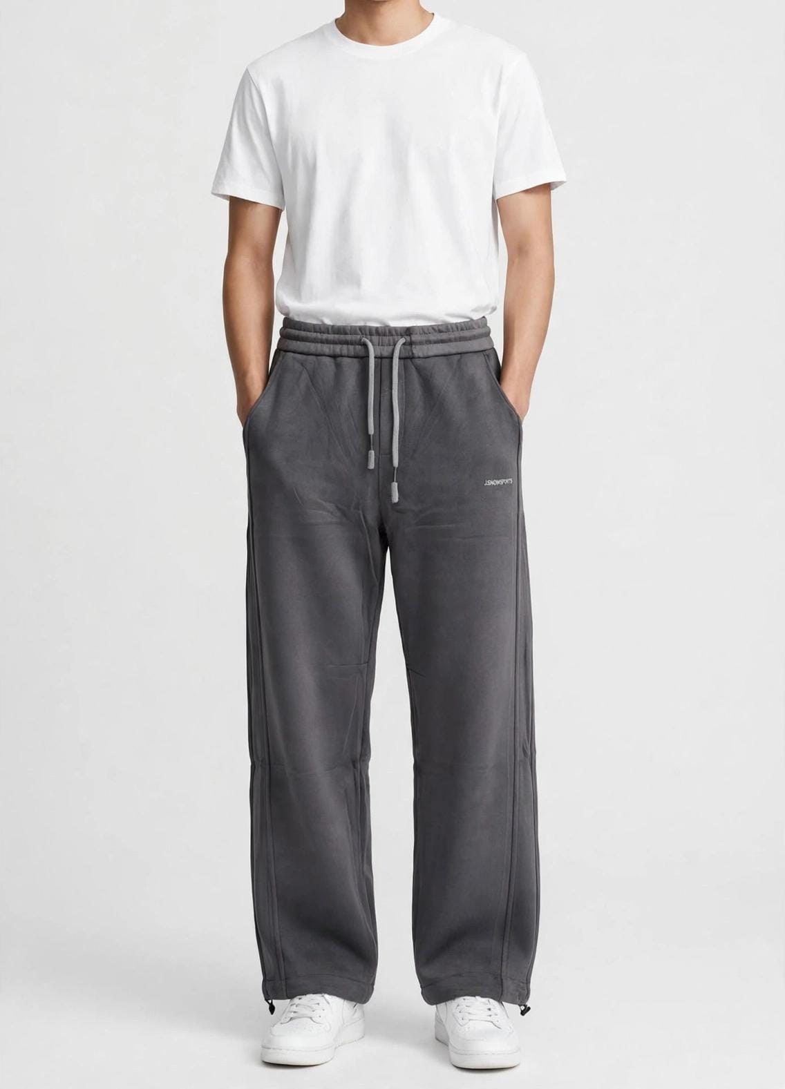RECON BUNGEE WIDE-LEG SWEATPANTS IN GRAPHITE GREY