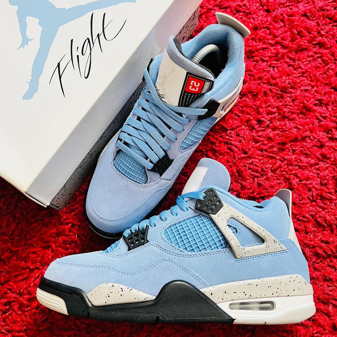 Jordan 4 "UNC"