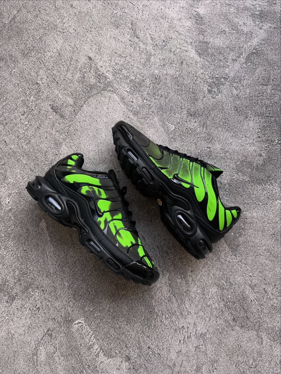 Air Max Plus Heat Reactive “Green”