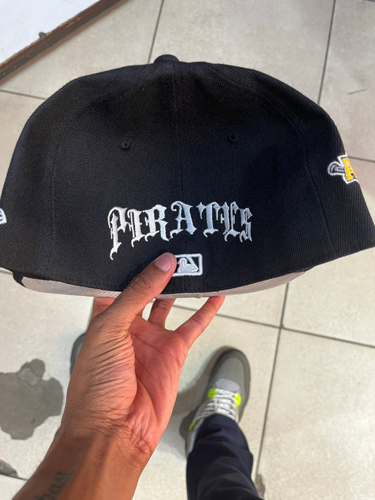 New Era Fitted “Pirates”