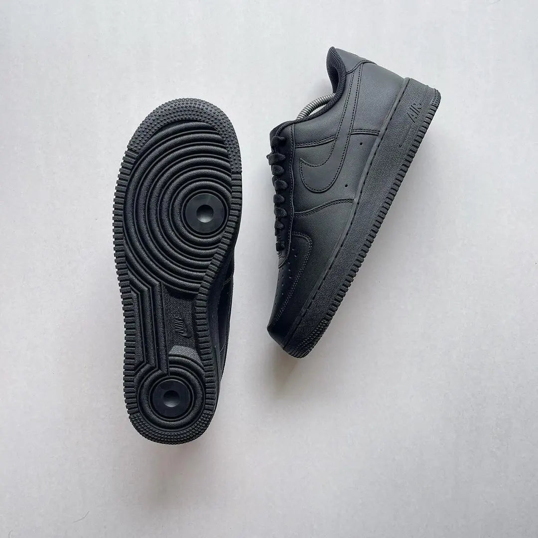 Nike Air Force 1 "Triple Black"