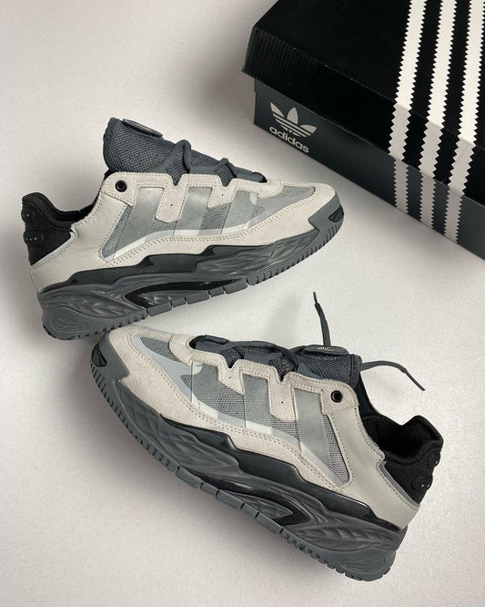 Adidas "Nite ball"