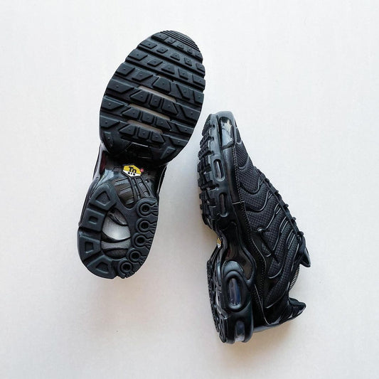 Air Max Plus "Triple Black"