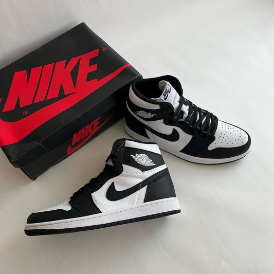 Jordan 1 "Panda"