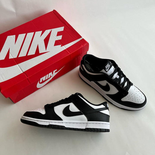 Nike Dunk "Panda"