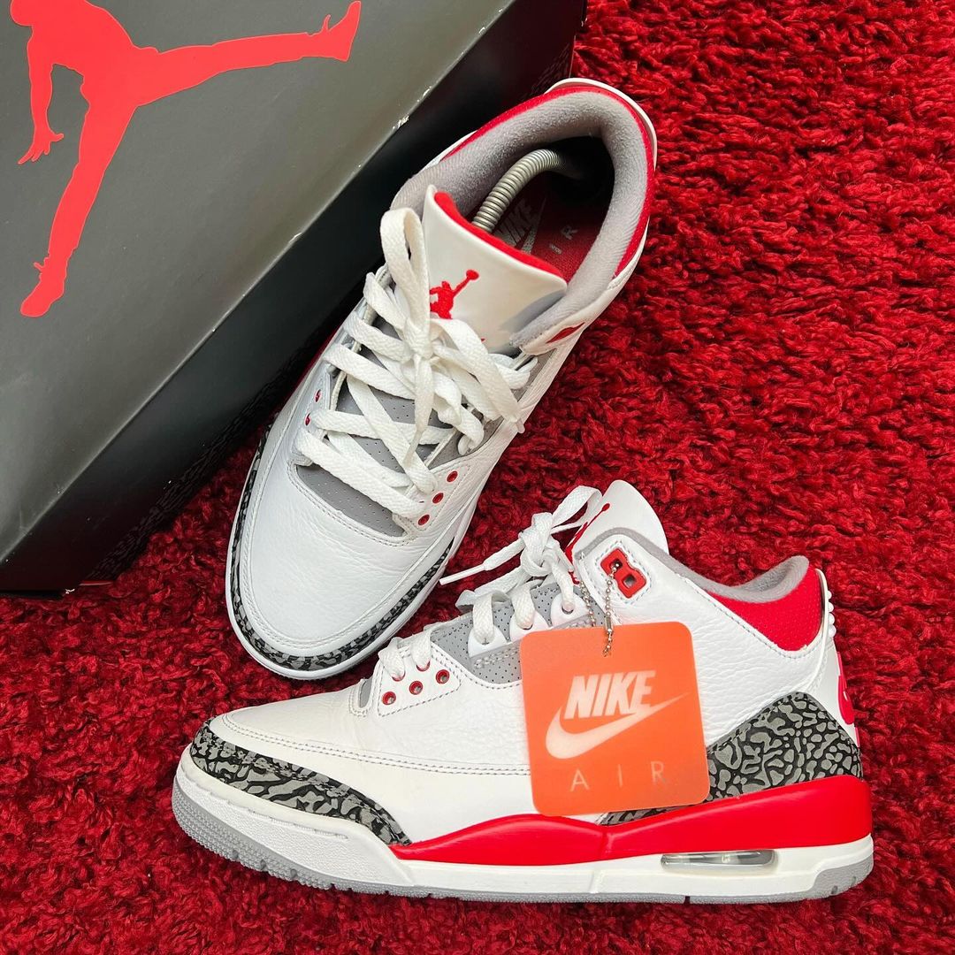 Jordan 3 "Fire Red"