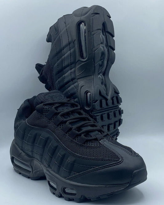 Air Max 95 "Triple Black"