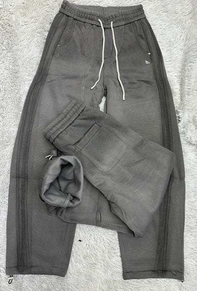 "Toggle-Tech" Wide-Leg Sweats – Stone Grey