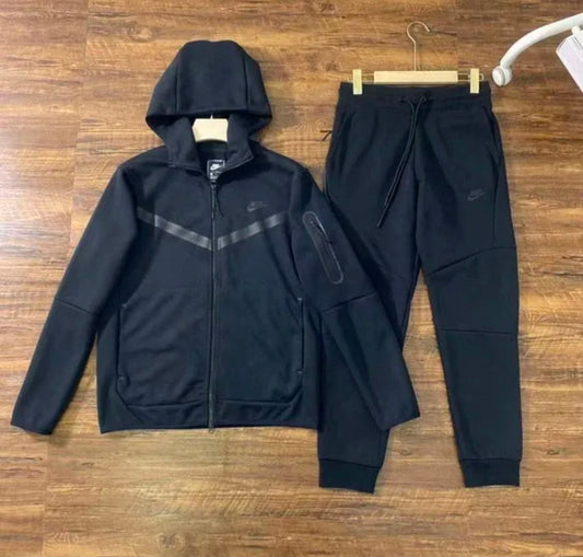 Nike Sportswear Tech Fleece Full-Zip Tracksuit – Triple Black