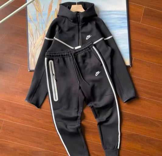 Nike Sportswear Tech Fleece Full-Zip Tracksuit – Anthracite Black/White