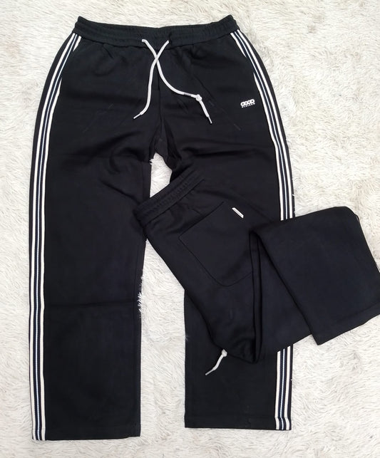 CHRONO SIDELINE STRIPED TRACK PANTS IN BLACK