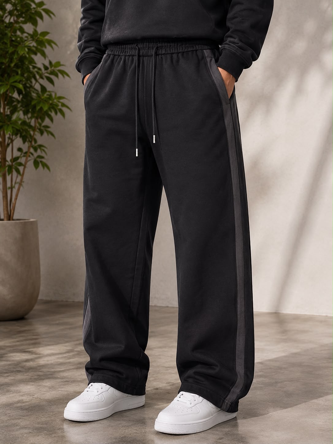 RECON PANELLED WIDE-LEG SWEATPANTS IN WASHED BLACK
