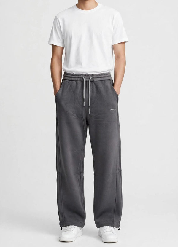 RECON BUNGEE WIDE-LEG SWEATPANTS IN GRAPHITE GREY